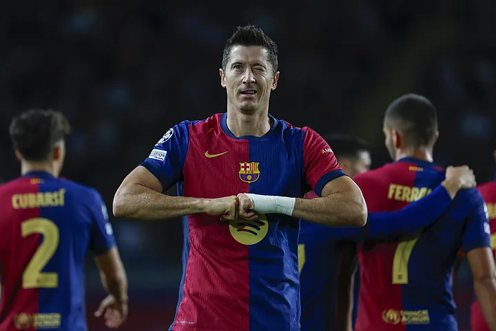 Goal-fest for Barcelona sees Lewandowski bag a brace